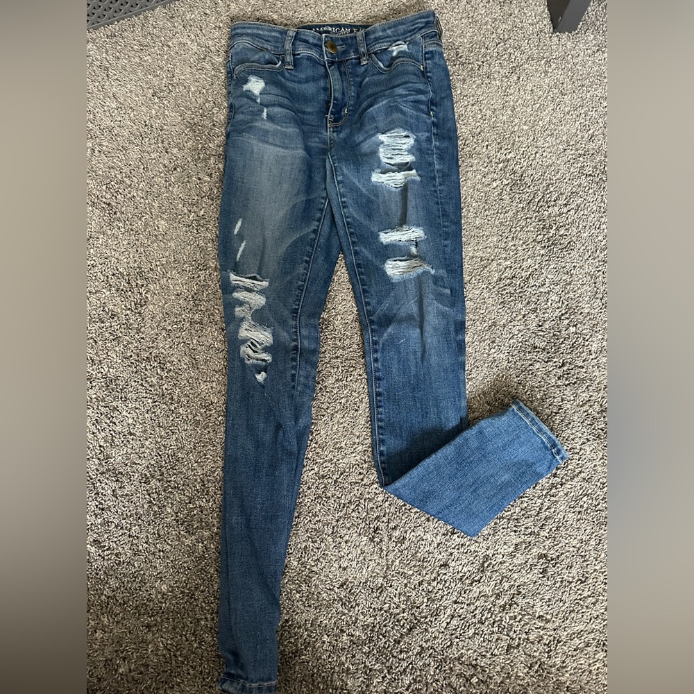 American Eagle Size 2 Skinny Jeans